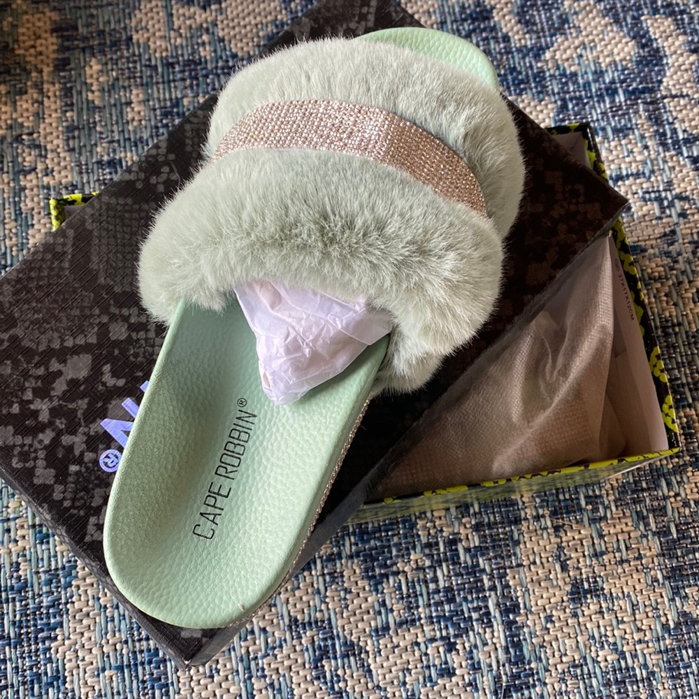 Turquoise slippers with crystal